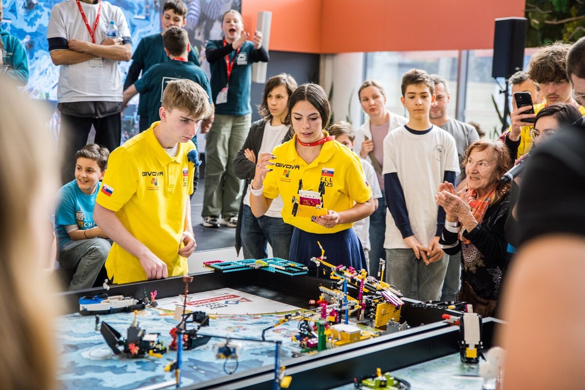 FIRST LEGO League Founders Edition